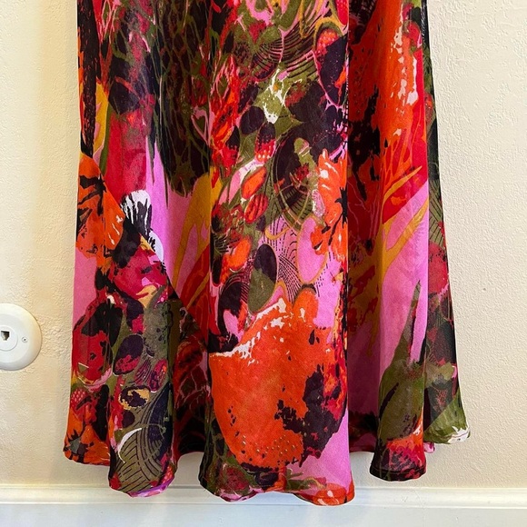 Reversible Maxi Dress - Picture 6 of 8